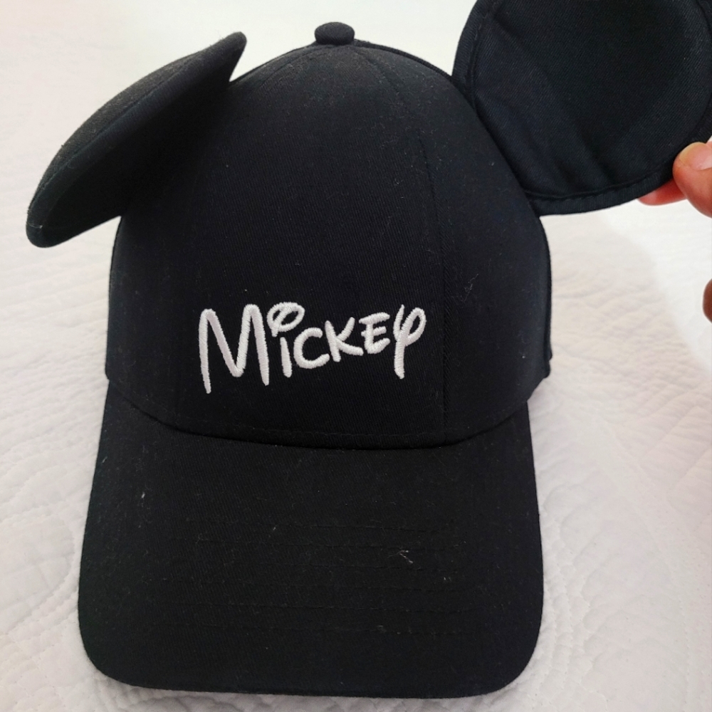 Disney Minnie Mouse Cap with Bow & Ears all Black